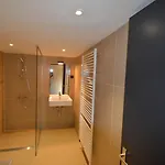 Amosa Centre Donceel 6 *