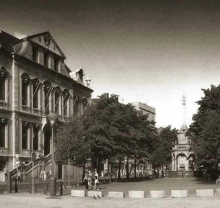 Amosa Centre Donceel 6 *