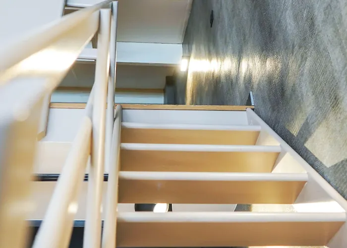 Amosa Centre Donceel 6 *